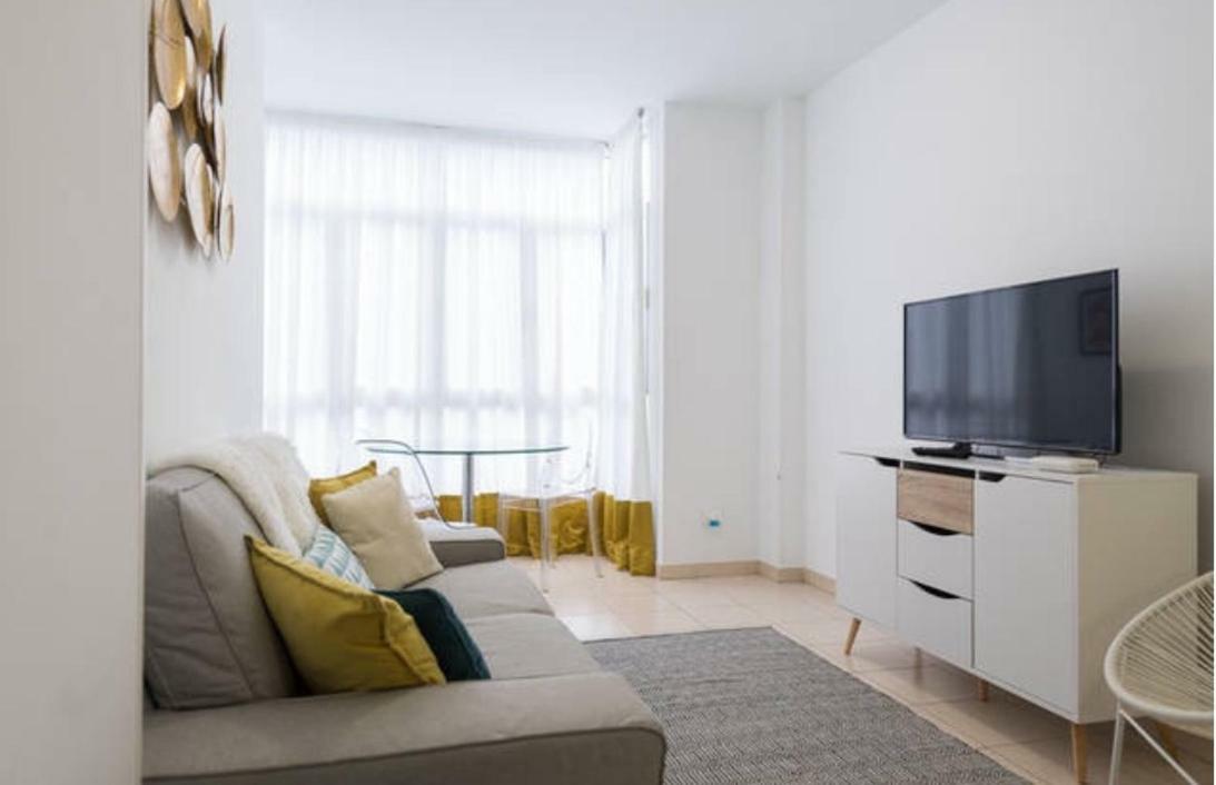Stylish Apartment In Canteras Beach Las Palmas de Gran Canaria Luaran gambar